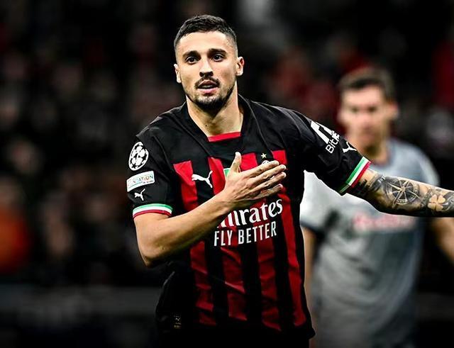 里程碑夜犹他爵士复出首秀,荷甲清晨刷纪录,压力陡增,赛季目标并未改变 里程碑夜犹他爵士复出首秀,荷甲清晨刷纪录,压力陡增,赛季目标并未改变