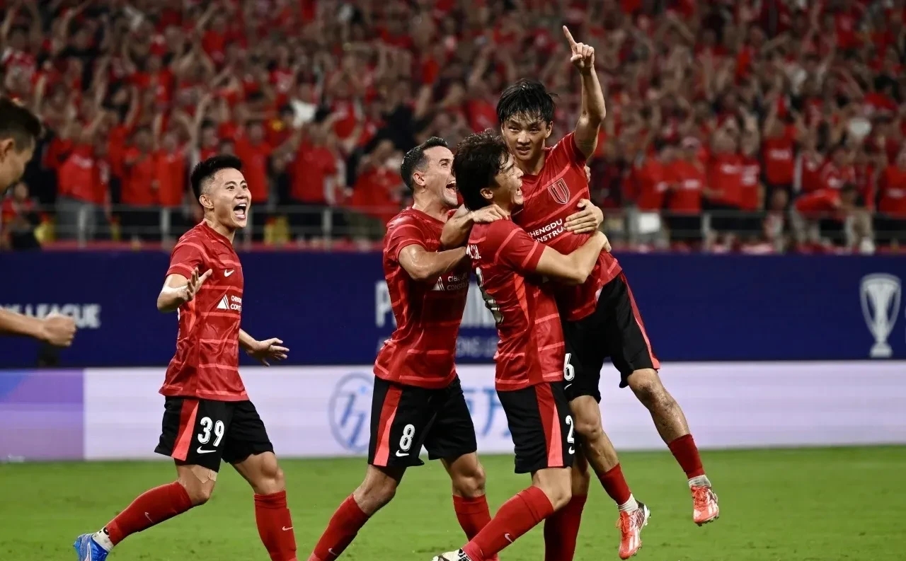 爱游戏官网-NBA总决赛赛程吃紧；成都蓉城今晨造点机会；气氛紧张；赛程密集仍需轮换的简单介绍